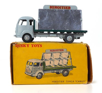 Lot A French Dinky 33c Miroitier Simca 'Cargo',...