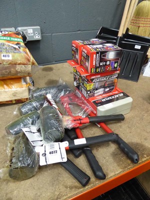 Lot 4072 - Assortment of items, to include bolt croppers,...