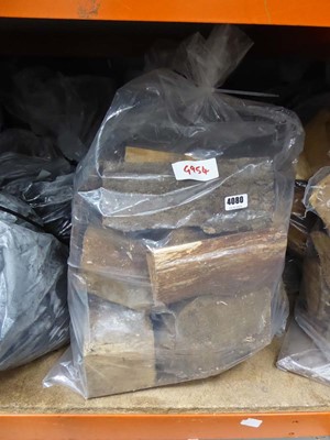 Lot 4080 - 3 bags of assorted fire logs