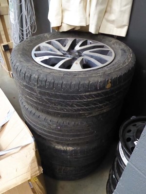 Lot 4114 - 4 18" Nissan wheels with assorted tyres