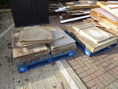 Lot 4182 - 2 pallets of paving slabs