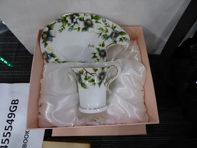 Lot 2170 - Leonardo Collection cup and serving plate