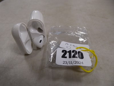 Lot 2120 - Apple air pod 2nd generation charging case...