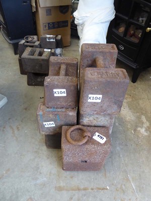 Lot 4191 - Assortment of cast iron vintage weights