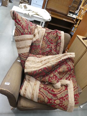 Lot 5145 - Leaf patterned throw