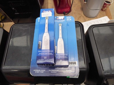 Lot 3058 - 3 Oral-B electric toothbrushes