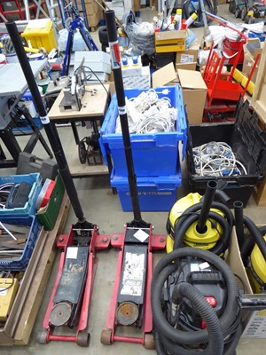 Lot 4349 - Arcan 2750KG trolley jack