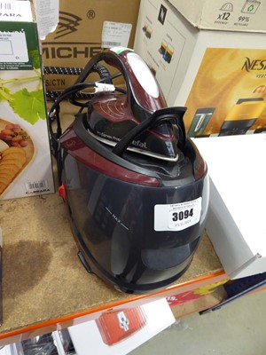 Lot 3094 - Unboxed Tefal steam iron