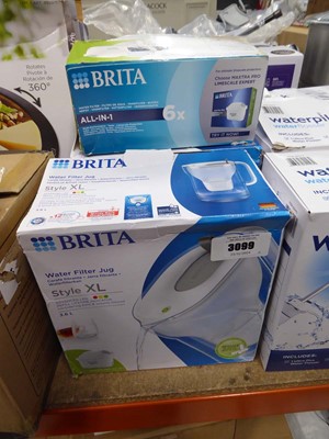 Lot 3099 - 2 Brita water filter jugs plus cartridges