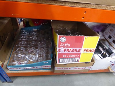 Lot 3131 - 2 boxes of pint glasses and box of glasses