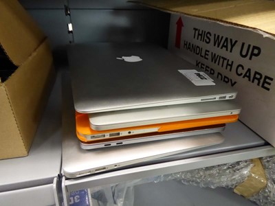 Lot 2294 - 5 Apple MacBooks (spares/repairs)