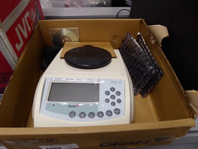 Lot 2266 - Gram AHV weighing machine