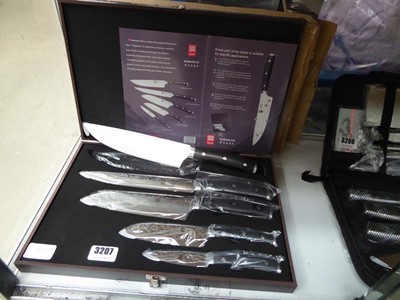 Lot 3207 - Five piece steel blade knife set