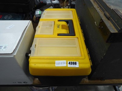 Lot 4398 - Yale toolbox