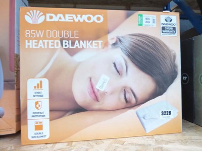 Lot 3226 - Two Daewoo heated blankets