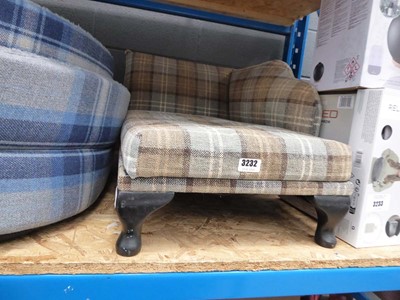 Lot 3232 - Long checkered dog bed