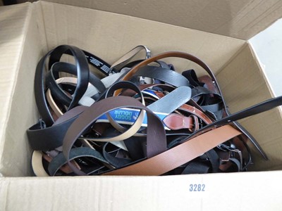 Lot 3282 - Box of various belts