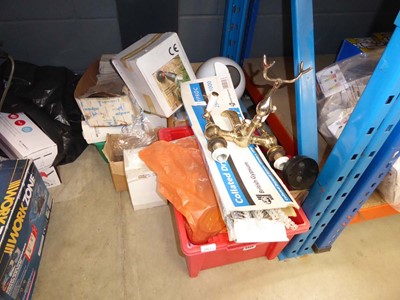 Lot 4468 - Assortment of items inc. plumbing fixings,...