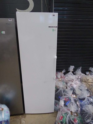 Lot 3803 - Bosch single door fridge