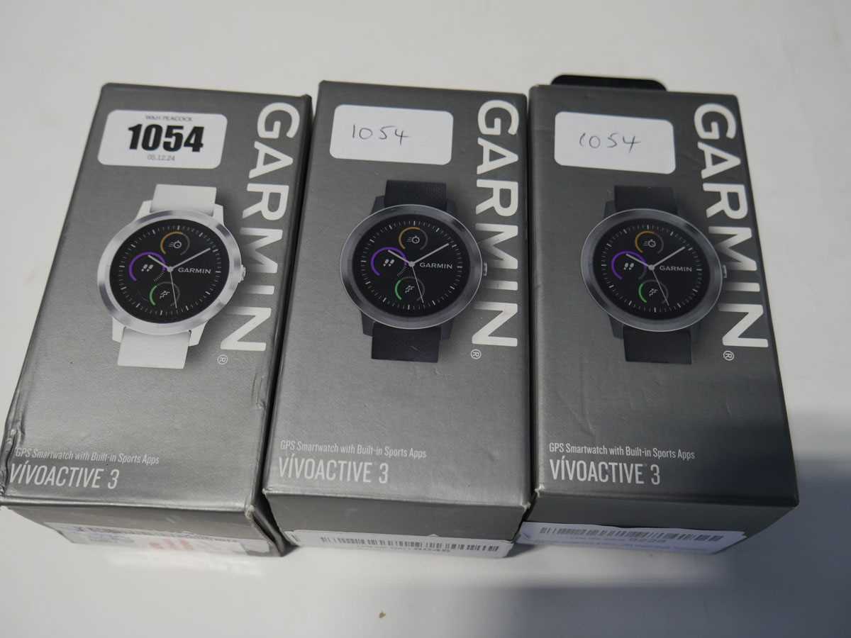 Lot 1054 3x Garmin Vivoactive 3 GPS smartwatches