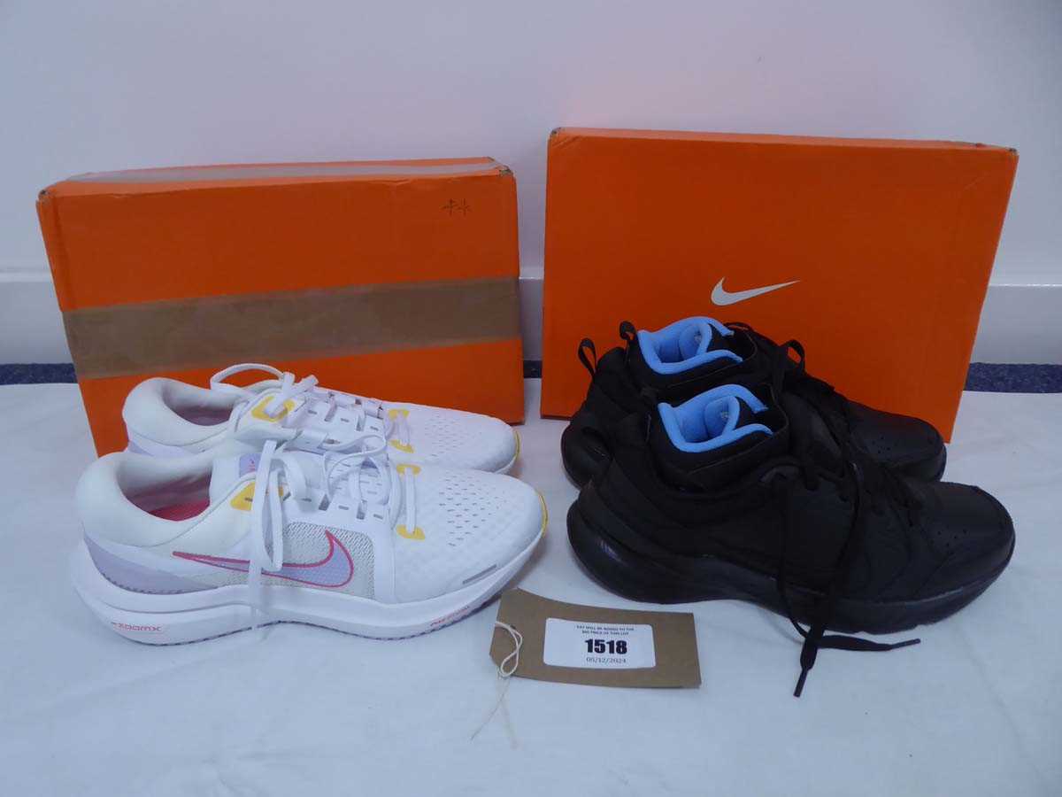 Lot 1518 - 2x Boxed pairs of Nike trainers to include air...