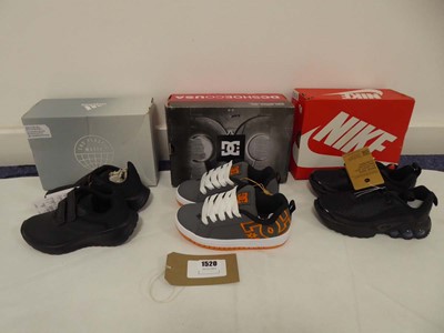 Lot 3x Boxed pairs of children's shoes to include...