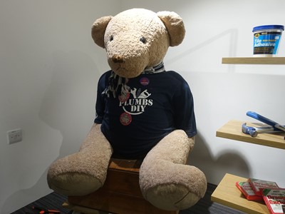 Lot ‘Ted’ a large automaton teddy bear from Plumbs...