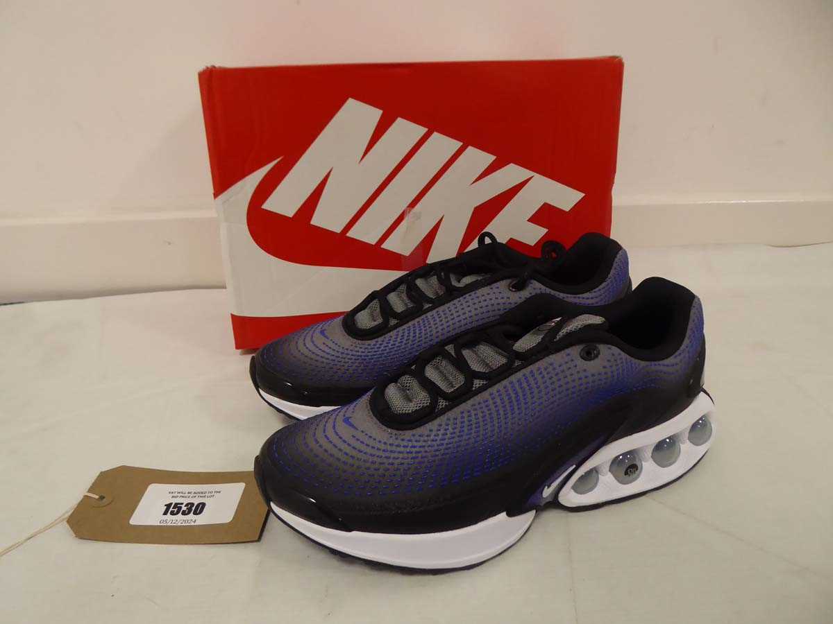 Lot 1530 - Boxed pair of Nike air max dn trainers in...