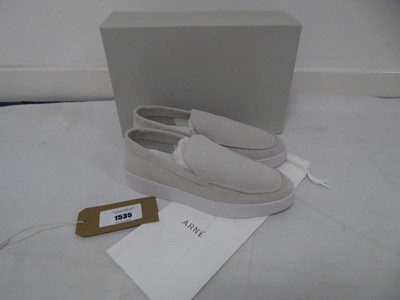 Lot 1535 - Boxed pair of Arne loafers in stone size UK8