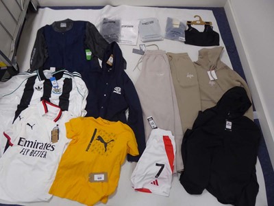 Lot 1539 - Selection of sportswear to include Adanola,...