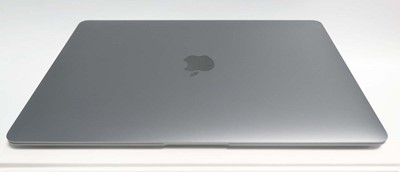 Lot 2002 - MacBook Air 13" 2020 A2337 Space Grey laptop...