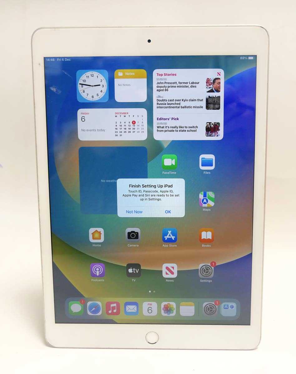 Lot 2035 - iPad 7th Gen 32GB Silver