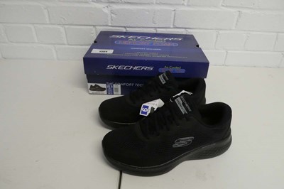 Lot Boxed pair of men's Skechers skech-lite air...