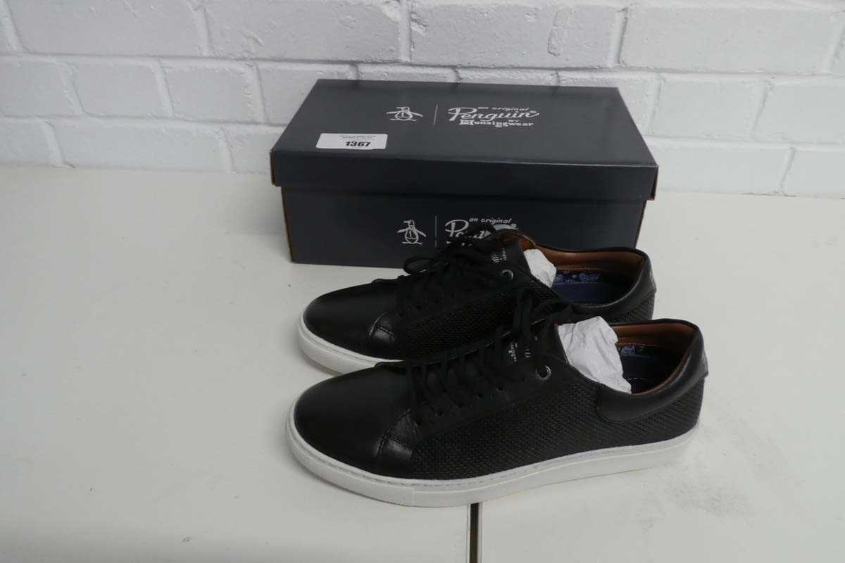 Lot 1367 - Boxed pair of men's Penguin Paxton trainers in...