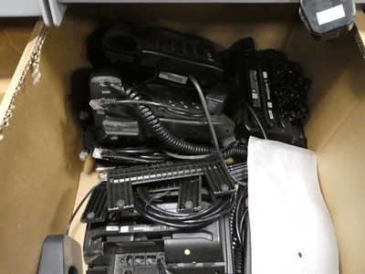 Lot 2273 - Box containing various phones