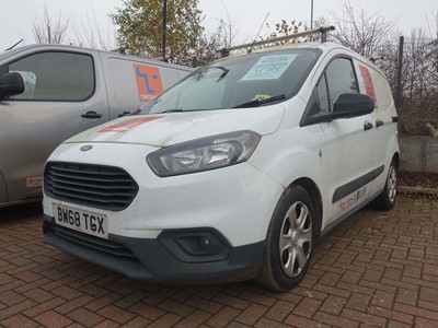 Lot 4004 - (BW68 TGX) 2019 Ford Transit Courier Trend...