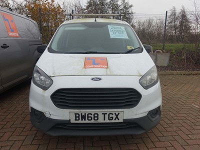 Lot 4004 - (BW68 TGX) 2019 Ford Transit Courier Trend...