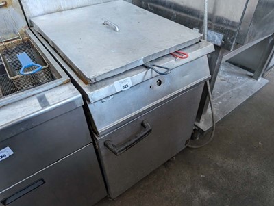 Lot 726 - 60cm gas Falcon single well fryer with 2 baskets