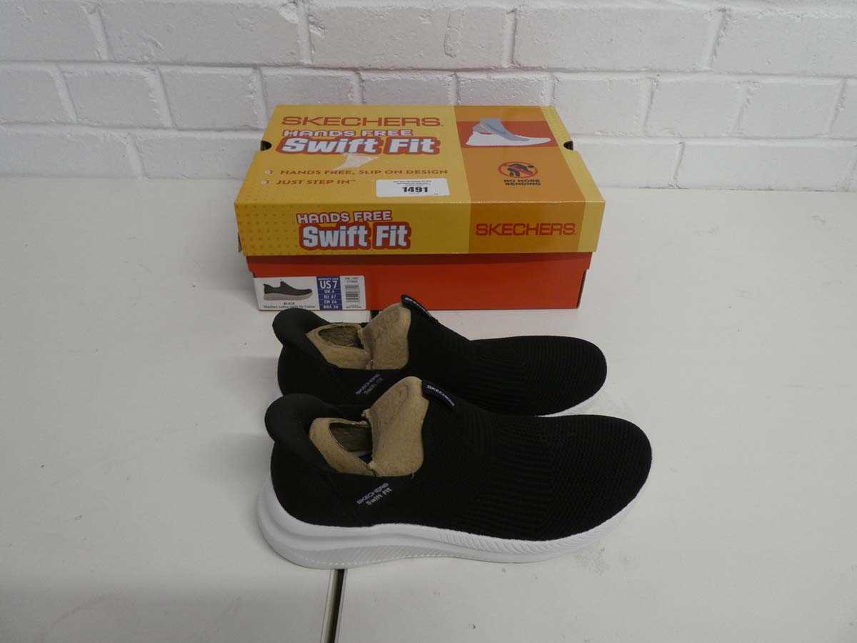 Lot 1491 - Boxed pair of ladies Skechers hands free swift...