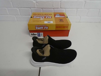 Lot Boxed pair of ladies Skechers hands free swift...