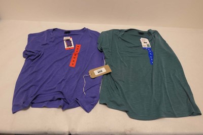 Lot 3479 - 20 32 Degrees t-shirts