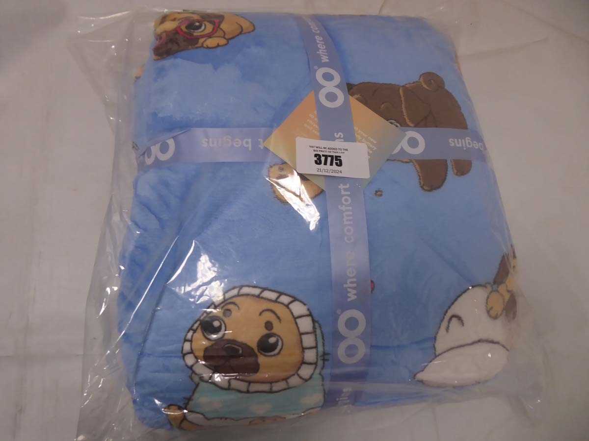 Lot 3775 - The Oodie - Pug dog design