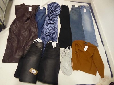 Lot 3807 - Selection of Zara & Sister Companies clothing