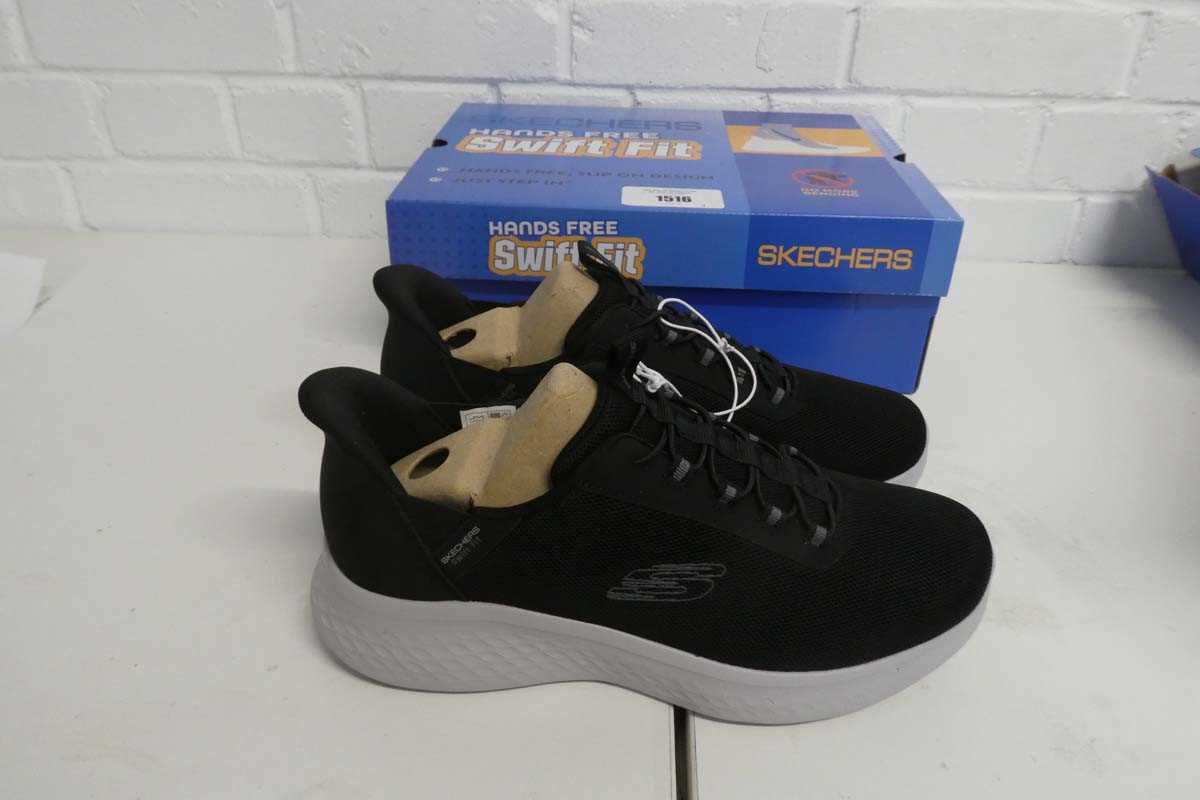 Lot 1516 - Boxed pair of men's Skechers hands free swift...