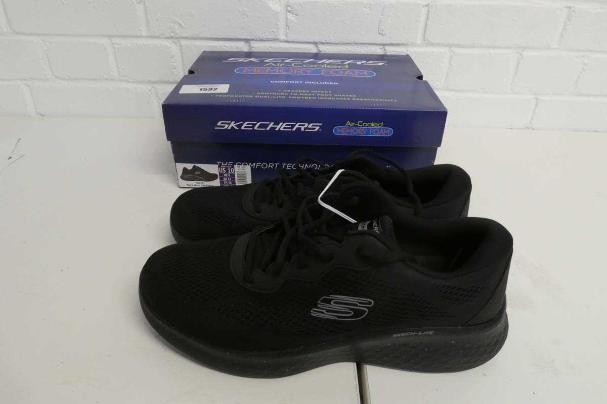 Lot 1532 - Boxed pair of men's Skechers skech-lite air...