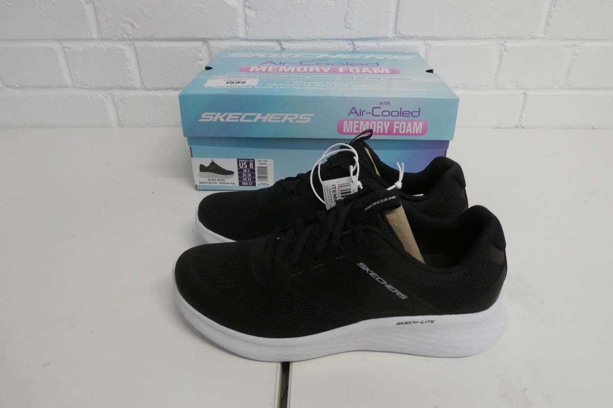 Lot 1533 - Boxed pair of ladies Skechers skech-lite air...