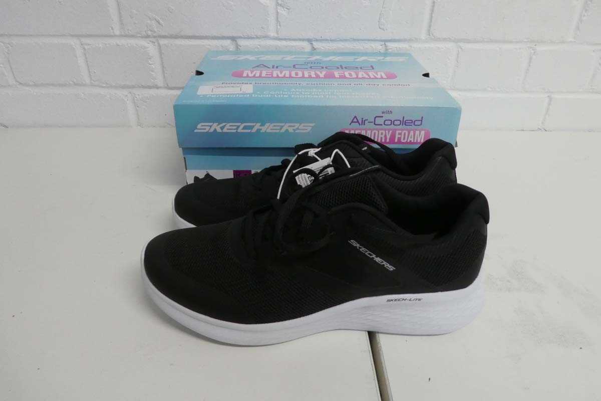 Lot 1537 - Boxed pair of ladies Skechers skech-lite air...