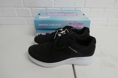 Lot Boxed pair of ladies Skechers skech-lite air...