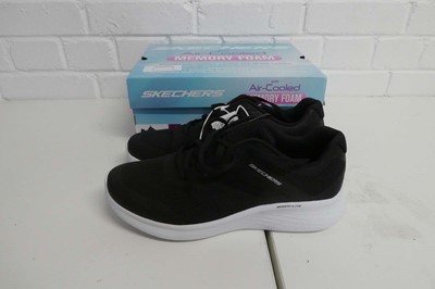 Lot Boxed pair of ladies Skechers skech-lite air...