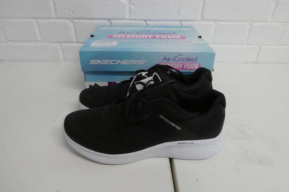 Lot 1540 - Boxed pair of ladies Skechers skech-lite air...